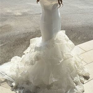 Elegant Mermaid Style Wedding Dress for your Special Occasion